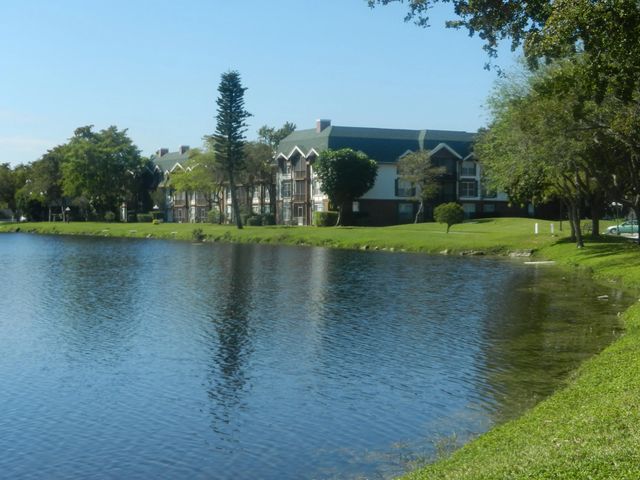 3 of 6 - 3710 Inverrary Drive #2k, Lauderhill, FL