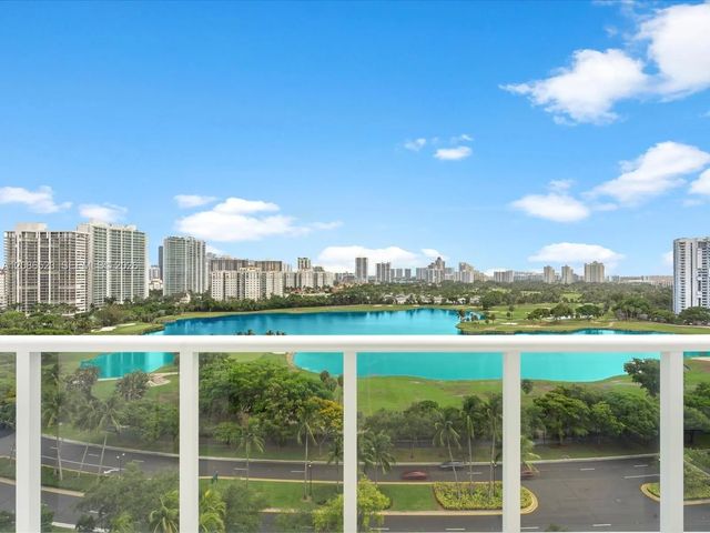4 of 16 - 3675 N Country Club Drive #1607, Aventura, FL