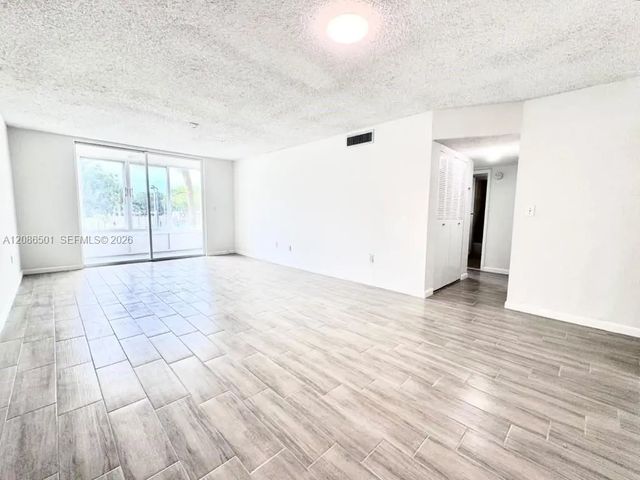 4 of 16 - 1800 Sw 81st Avenue #1204, North Lauderdale, FL