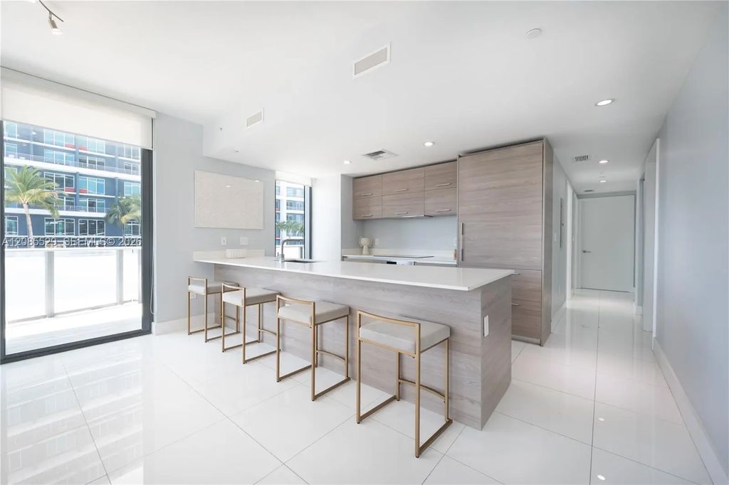 1300 S Miami Avenue #1206, Miami