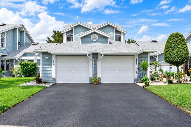 3839 Island Club Circle, Lake Worth