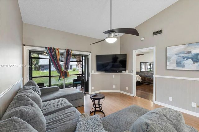 5 of 29 - 3839 Island Club Circle, Lake Worth, FL