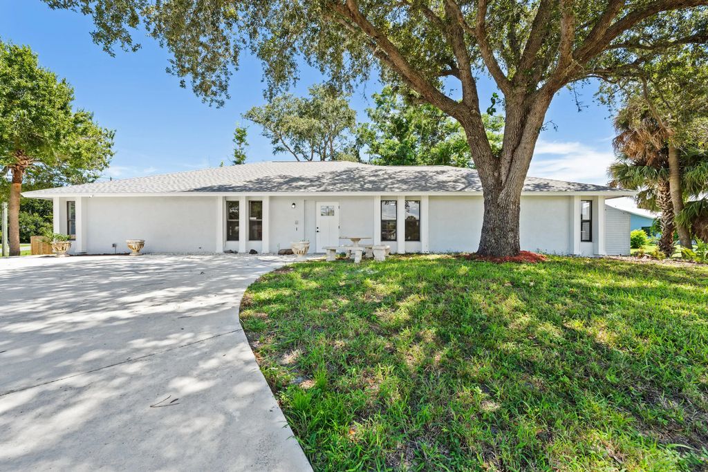 4800 Myrtle Drive, Fort Pierce