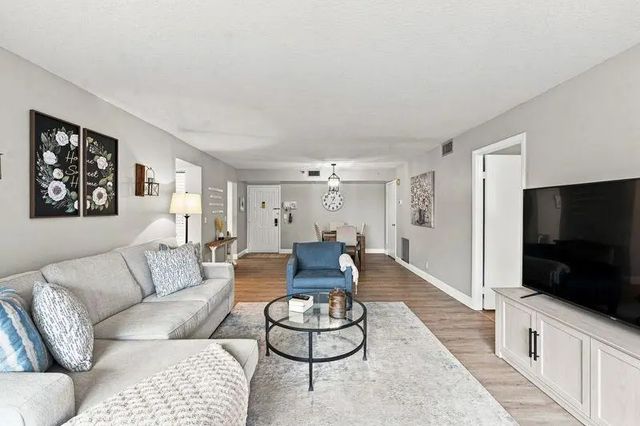 2 of 25 - 5260 Nw 2nd Avenue #unit 204, Boca Raton, FL