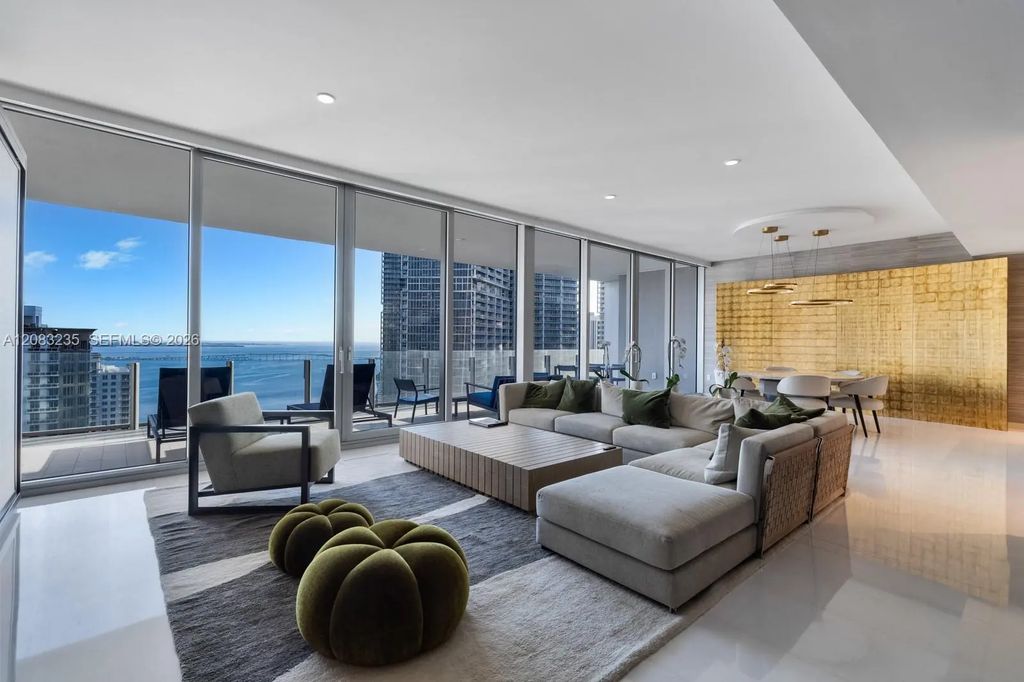 300 Biscayne Boulevard Way #3302e, Miami