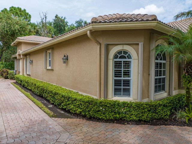 3 of 46 - 7011 Willow Pine Way, Port St. Lucie, FL