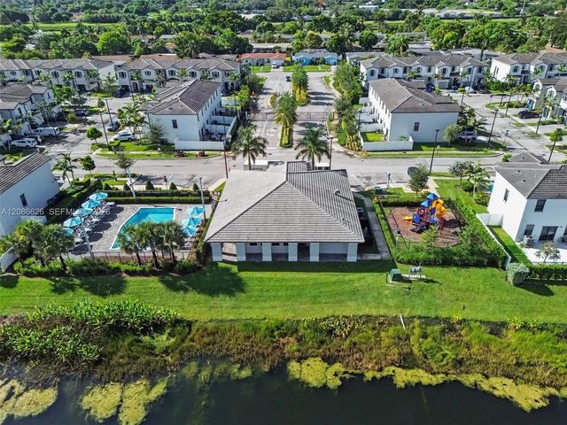 3 of 38 - 20374 Nw 4th Path, Miami Gardens, FL