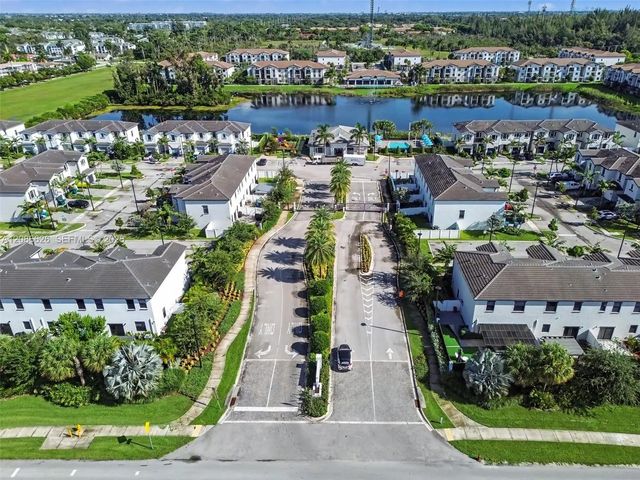4 of 38 - 20374 Nw 4th Path, Miami Gardens, FL
