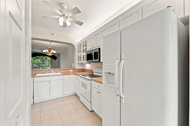 5 of 17 - 7623 Southampton Terrace #312, Tamarac, FL
