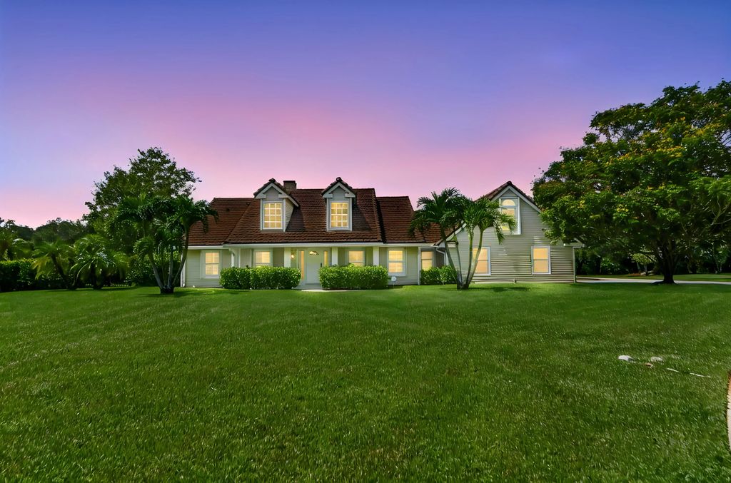 5703 Lago Del Sol Drive, Lake Worth