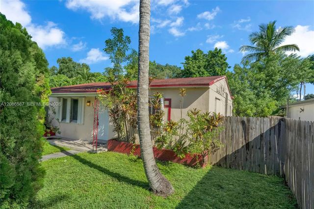 4 of 41 - 855 Nw 130th Street, North Miami, FL