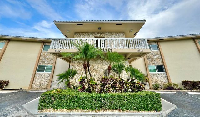 2 of 21 - 2110 Ne 39th Street #2a, Fort Lauderdale, FL