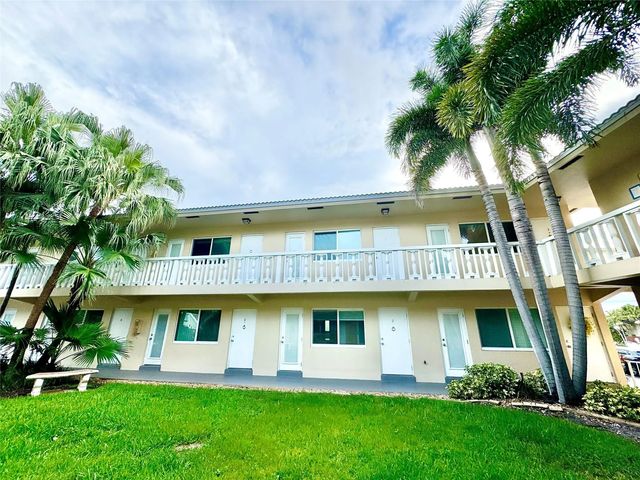 4 of 21 - 2110 Ne 39th Street #2a, Fort Lauderdale, FL