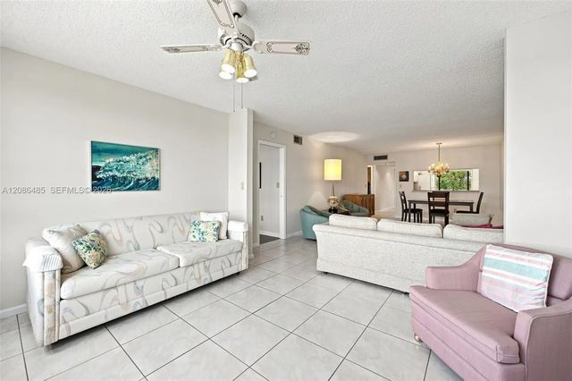 4 of 36 - 10668 W Clairmont Circle #303, Tamarac, FL