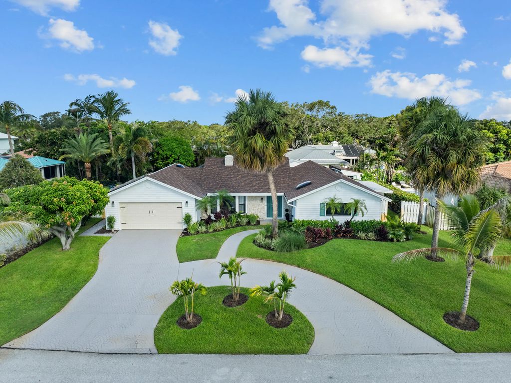 14 Se Paddock Circle, Tequesta