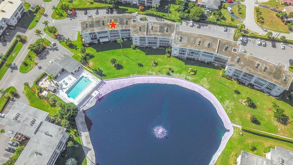 2728 Garden Drive N #413, Lake Worth