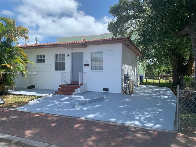 3 of 18 - 600 Sw 16th Avenue, Miami, FL