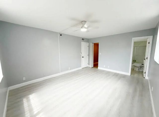5 of 12 - 3300 W Rolling Hills Circle #410, Davie, FL