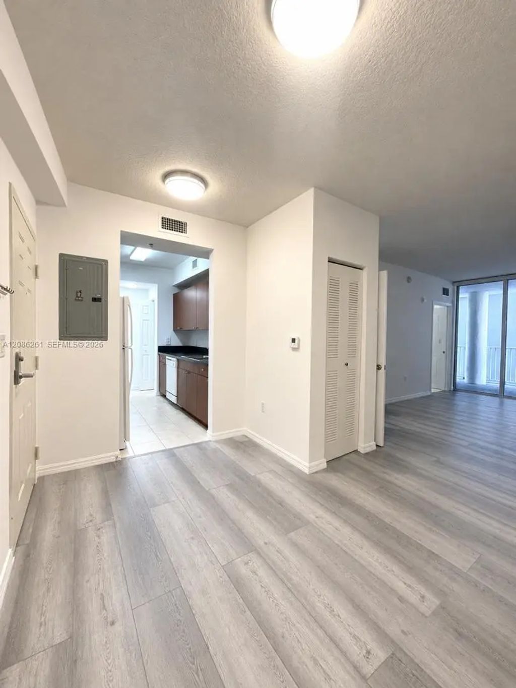 115 Sw 11th Street #704, Miami