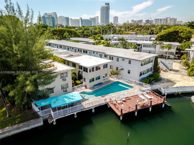 2 of 16 - 4740 Pine Tree Drive #20, Miami Beach, FL