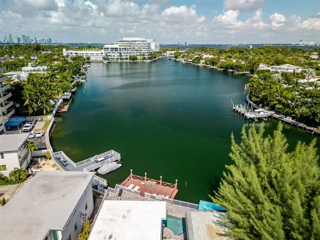 3 of 16 - 4740 Pine Tree Drive #20, Miami Beach, FL