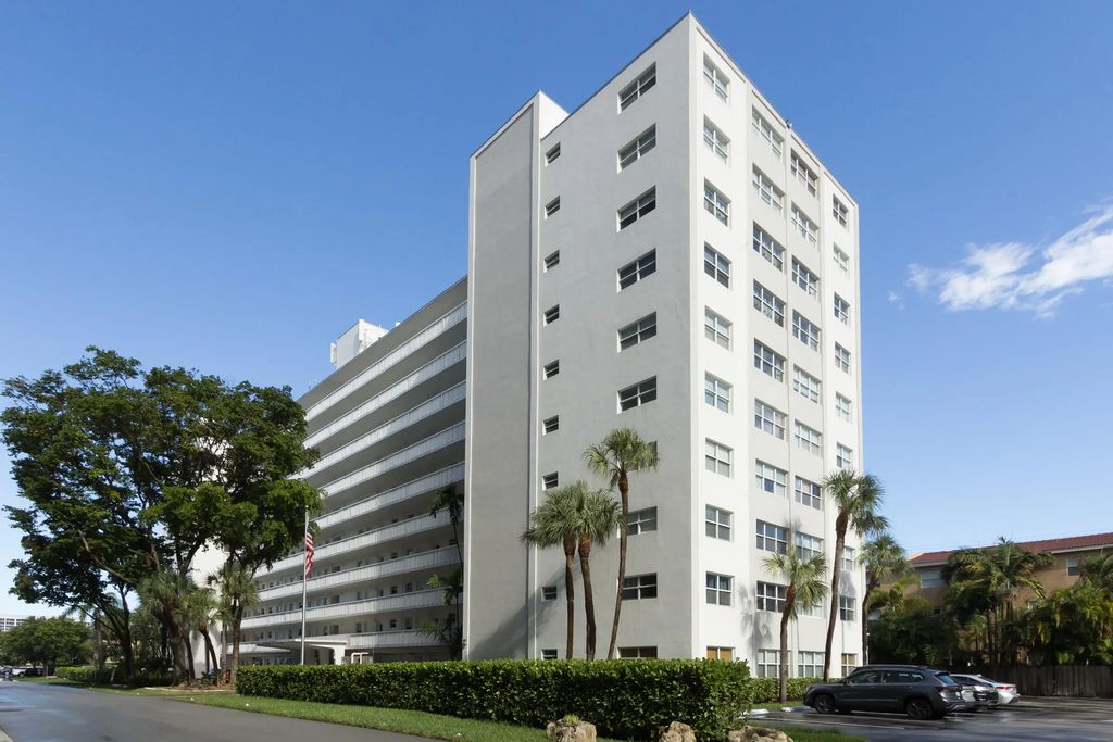 2555 Ne 11th Street #906, Fort Lauderdale