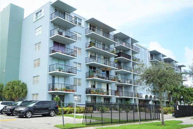 12500 Ne 15th Avenue #614, North Miami