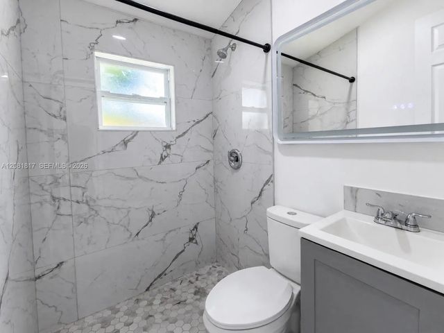 5 of 27 - 950 Ne 164th Street, North Miami Beach, FL