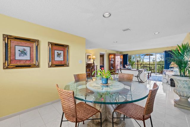 5 of 31 - 3930 Inverrary Boulevard #608-d, Lauderhill, FL