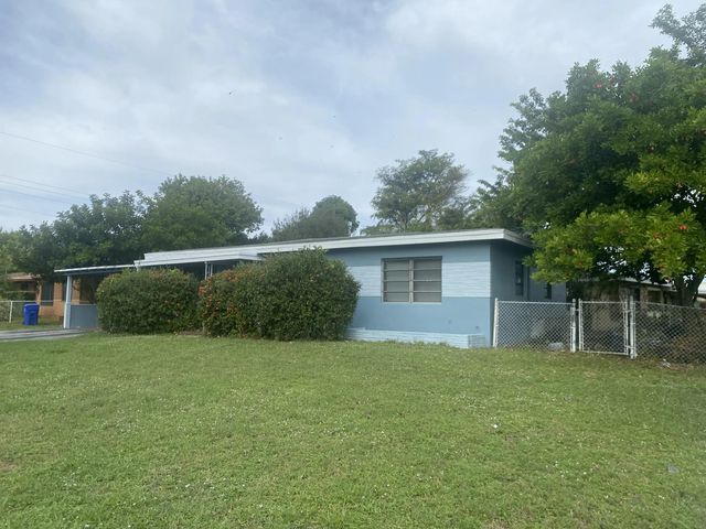 2 of 15 - 3015 Sw 2nd Street, Fort Lauderdale, FL