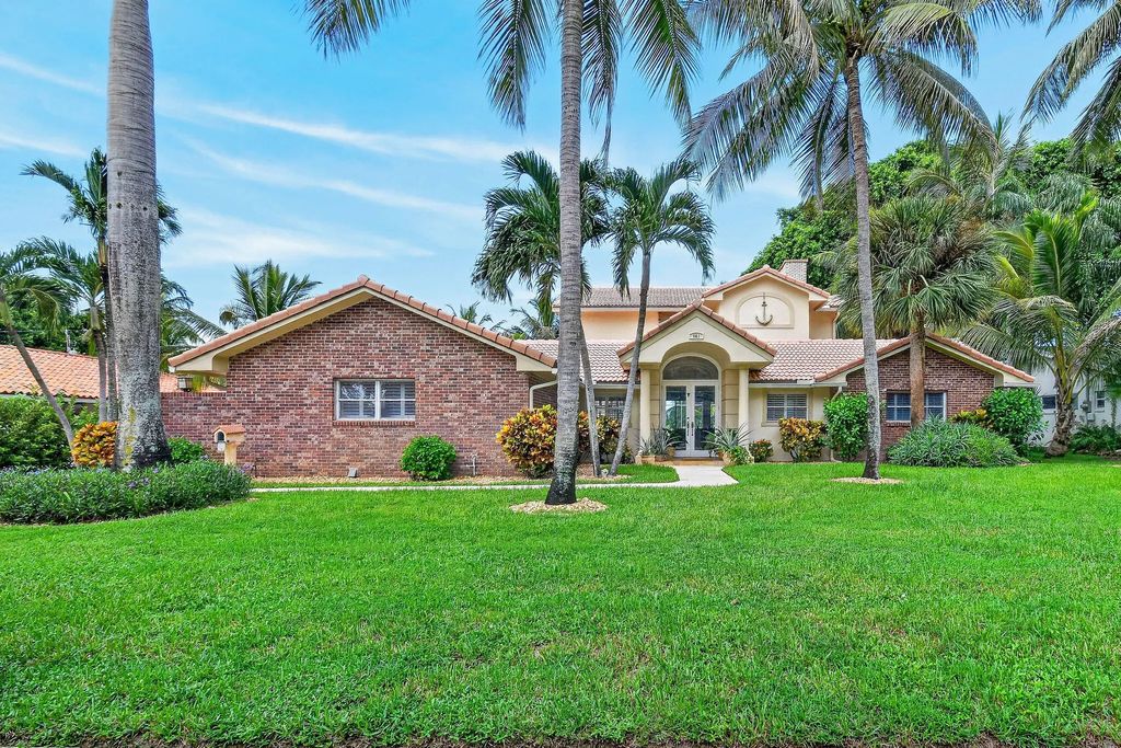 841 Anchorage Drive, North Palm Beach