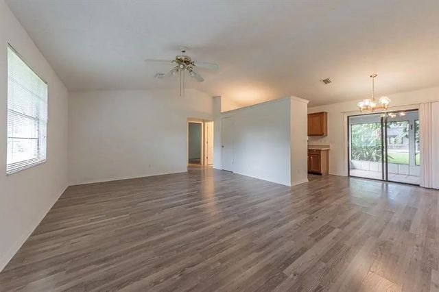 2 of 19 - 1636 20th Place Sw, Vero Beach, FL