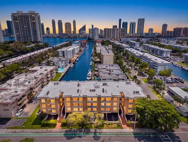 17051 Ne 35th Avenue #307, North Miami Beach
