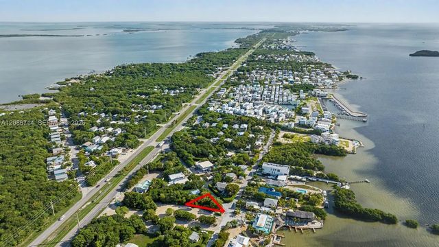 2 of 36 - 15 Ocean View Boulevard, Key Largo, FL