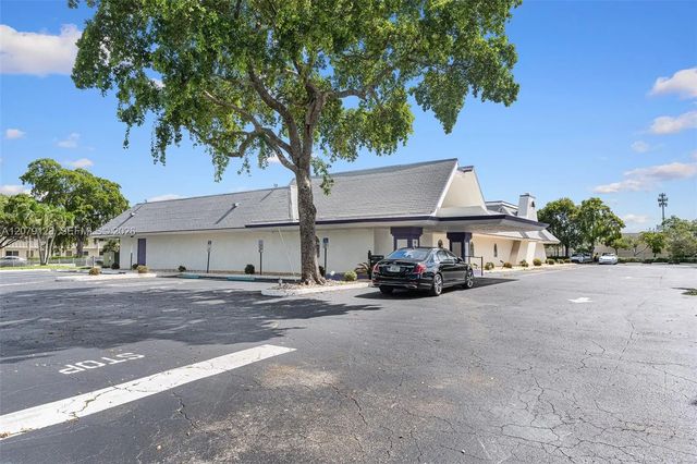 5 of 34 - 4441 W Sunrise Boulevard, Plantation, FL