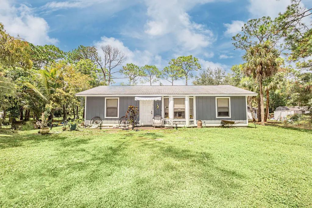 16933 W Calder Drive W, The Acreage