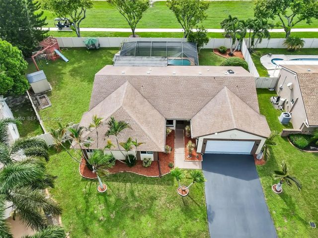 2 of 68 - 1361 White Stone Way, Davie, FL