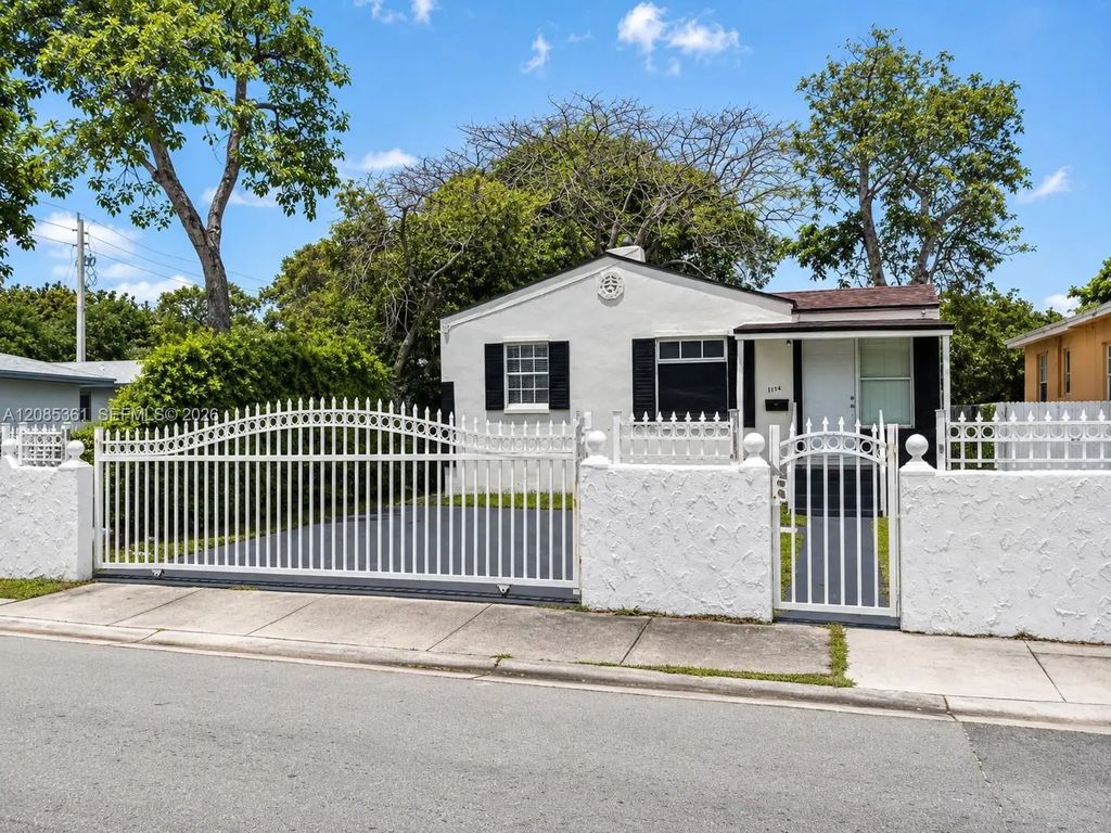 1114 Nw 59th Street, Miami