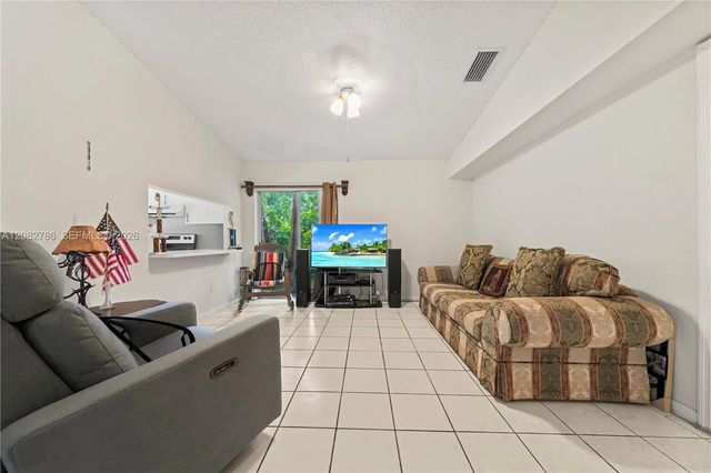 5 of 25 - 20315 Sw 86th Court, Cutler Bay, FL