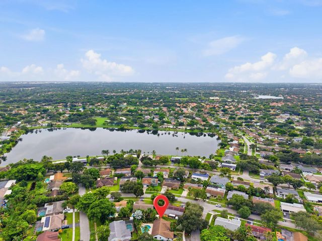 2 of 33 - 11929 Sw 56th, Cooper City, FL