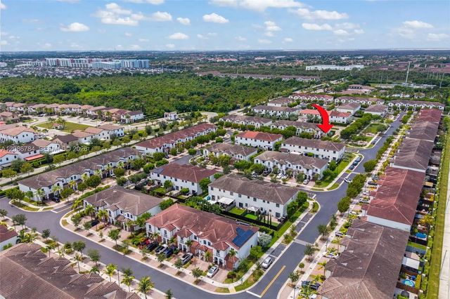 8897 Nw 103rd Avenue, Doral