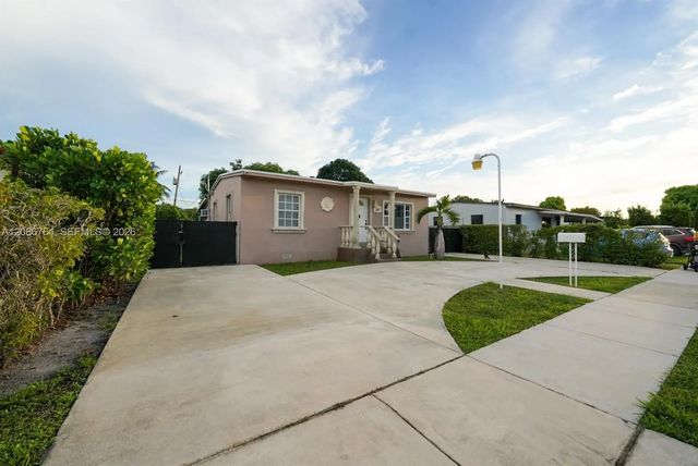 4 of 30 - 358 E 45th Street, Hialeah, FL