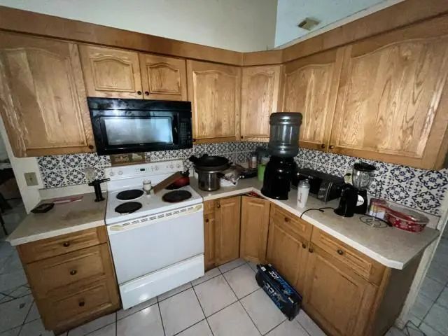 3 of 7 - 2574 Se Alfonso Avenue, Port St. Lucie, FL