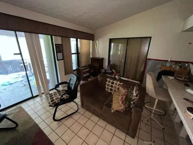 5 of 7 - 2574 Se Alfonso Avenue, Port St. Lucie, FL