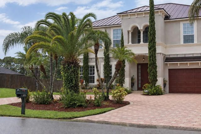 1626 Sw Mackenzie Street, Port St. Lucie