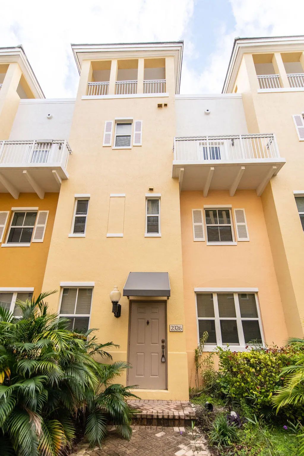 2326 Vintage Circle, Lighthouse Point