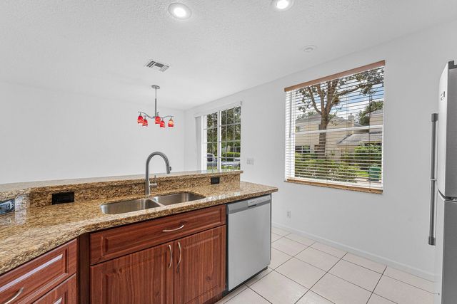 4 of 20 - 11031 Periwinkle Lane, Tamarac, FL