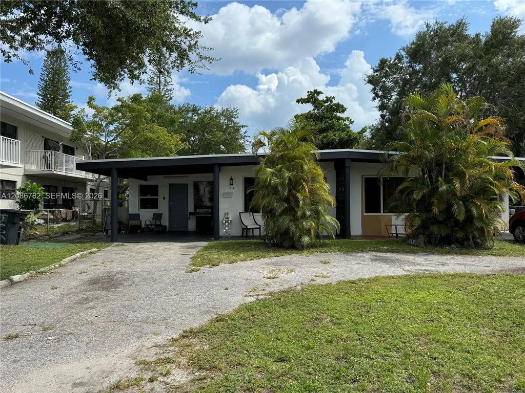 1510 Ne 136th Street, North Miami