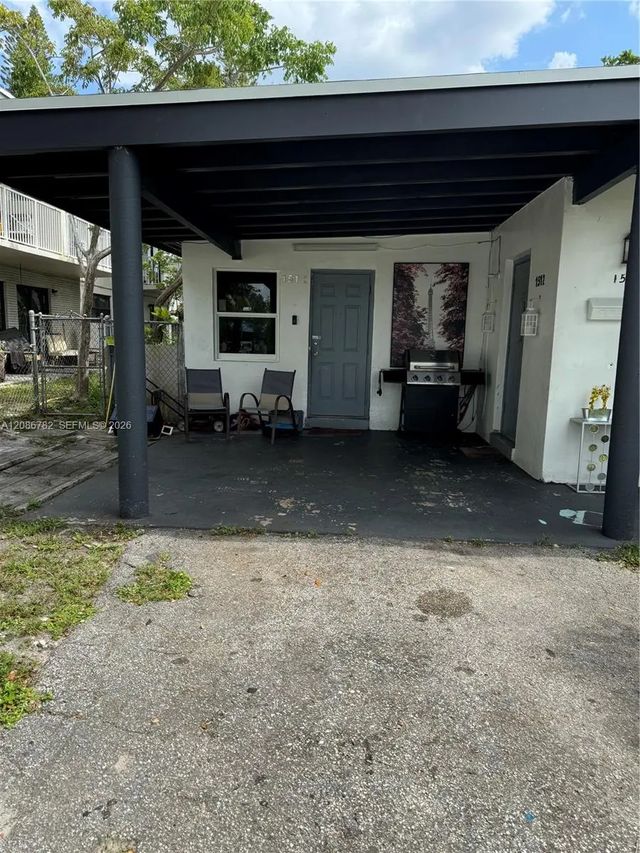 3 of 5 - 1510 Ne 136th Street, North Miami, FL