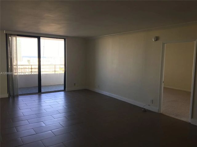 2 of 20 - 2500 Parkview Drive #2004, Hallandale Beach, FL